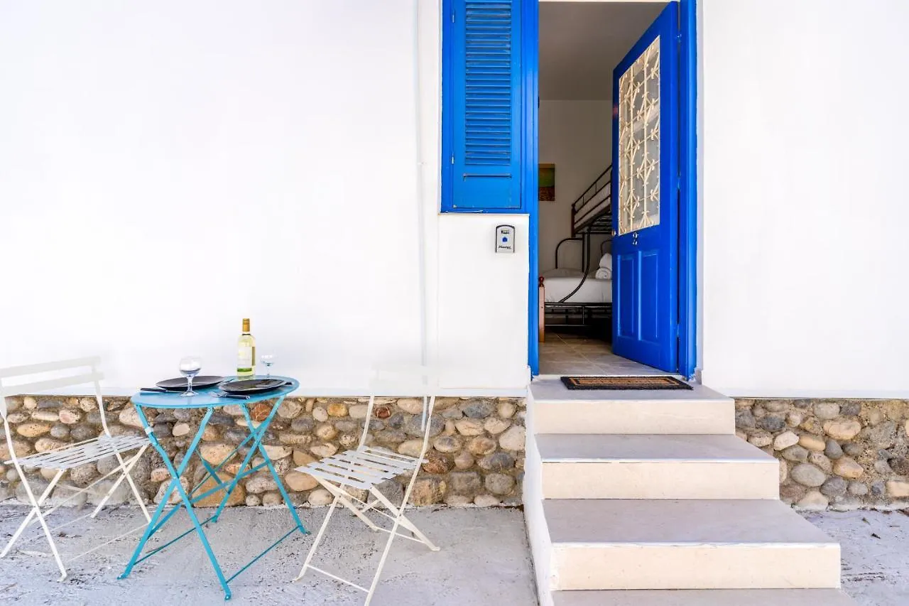 Zulu Studio In Larnaca W/ Terrace Apartment
