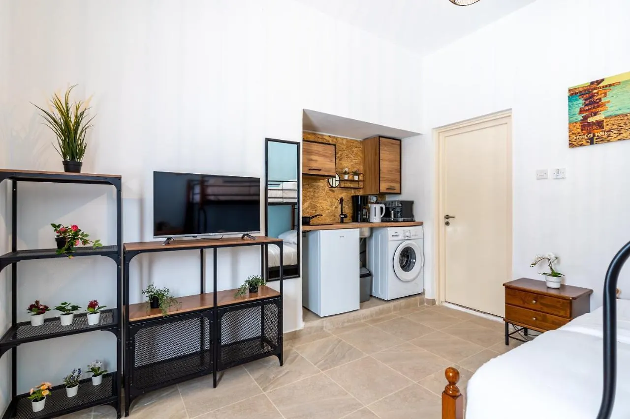 Zulu Studio In Larnaca W/ Terrace Cyprus